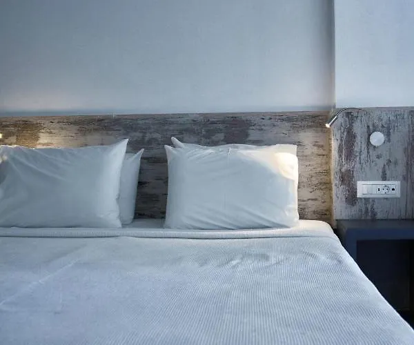 Galaxy Santorini Konukevi