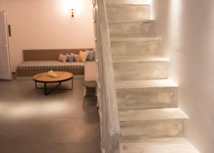 Galaxy Santorini בית הארחה